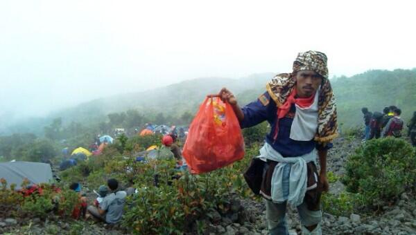 🌱 MENDAKI GUNUNG , ANTARA CINTA ALAM DAN TANGGUNGJAWAB🌱