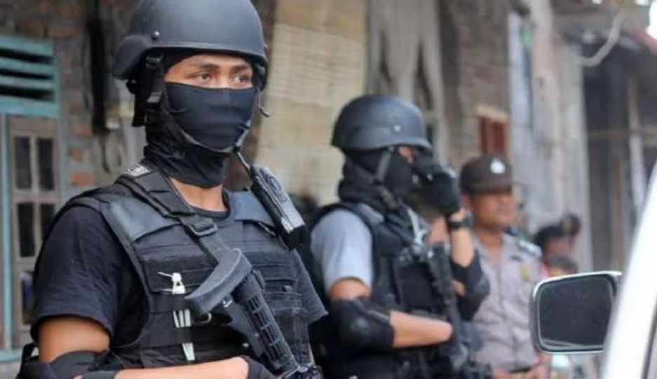 Densus 88 Tangkap 5 Terduga Teroris di Bekasi dan Kalideres