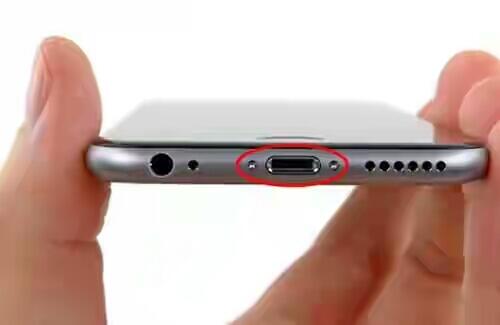 Ngecas Smartphone Lama? Mungkin 5 Hal Ini Penyebabnya