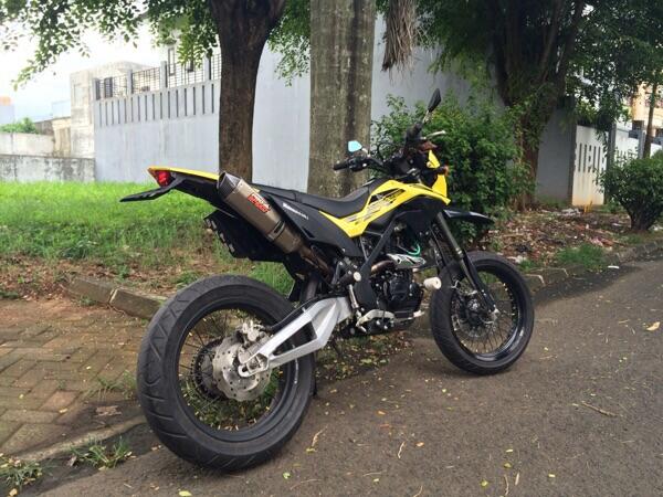 Terjual wts kawasaki dtracker d tracker 150 SE 2015 