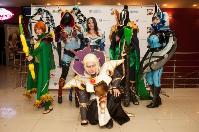 Kumpulan gambar DOTA 2 cosplay Terbaik !