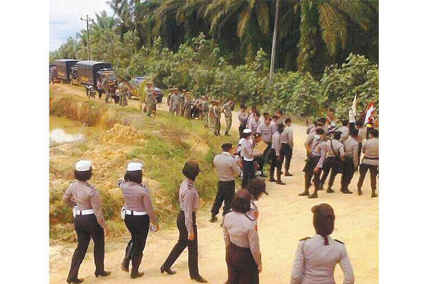 1.500 Polisi dan TNI Gusur Lahan Petani