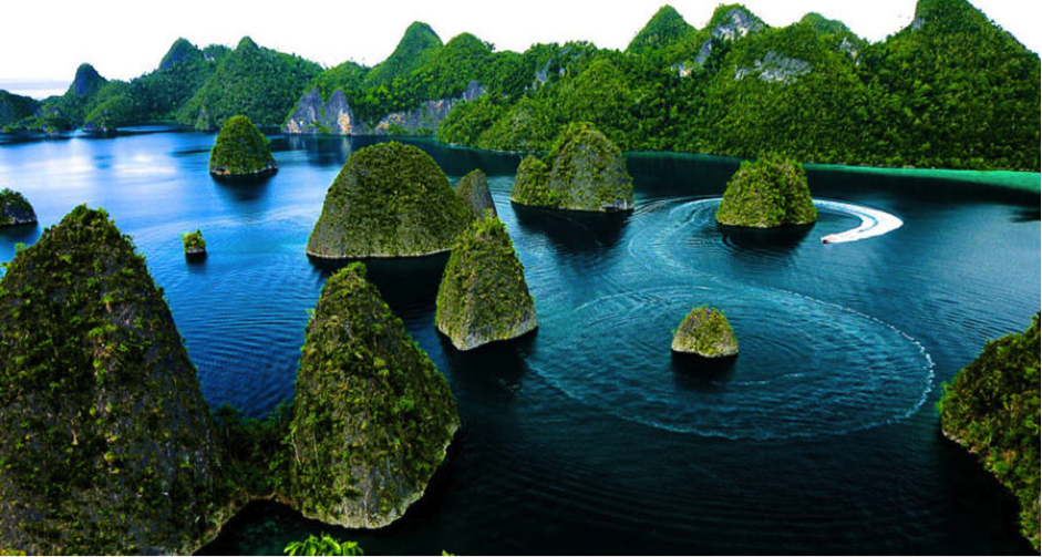 Dukung Perkembangan Indonesia Timur. Ayo Travelling Kesana Gan!