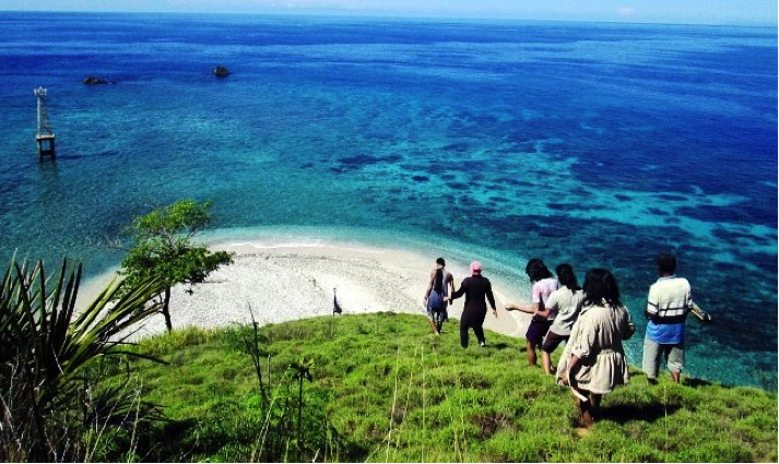 Dukung Perkembangan Indonesia Timur. Ayo Travelling Kesana Gan!