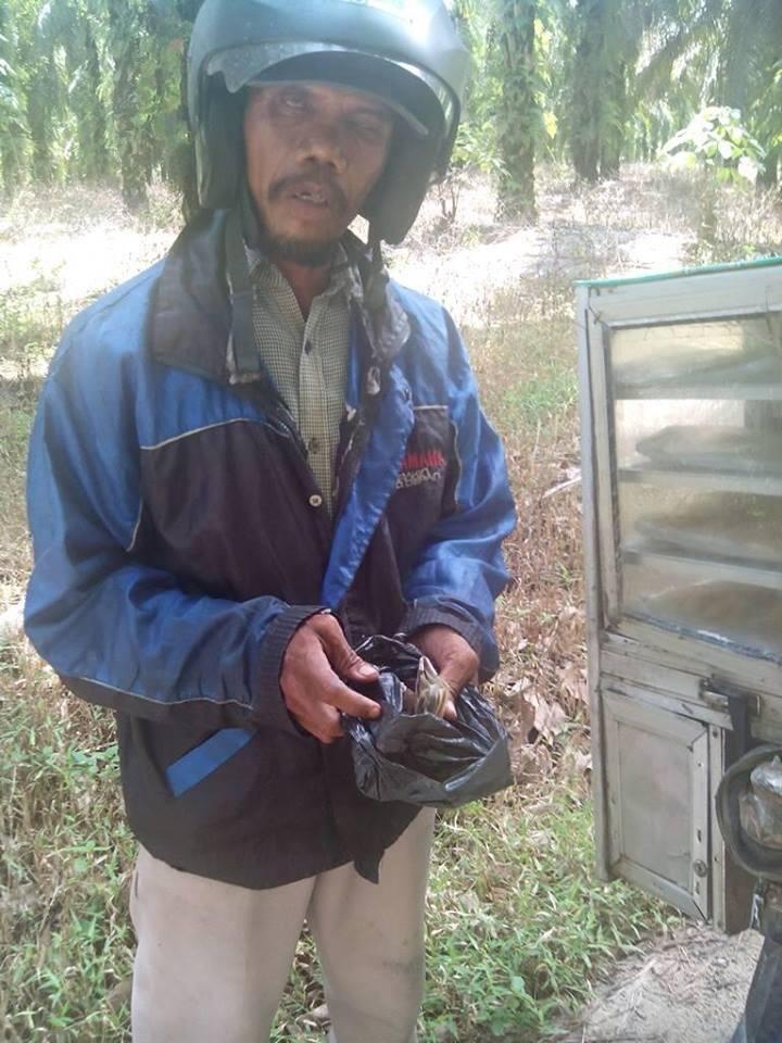 Mirisnya Kisah Pedagang Roti yang Dipalak Polisi