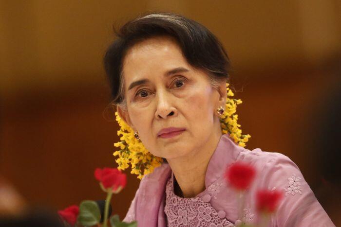 Sikap diam Aung San Suu Kyi