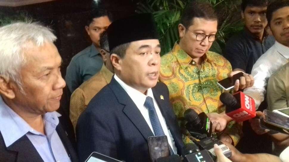 Bakal Dilengserkan dari Ketua DPR, Ade Komarudin Curhat ke Mega