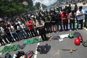 Polri Minta MUI Keluarkan Fatwa Shalat di Jalanan