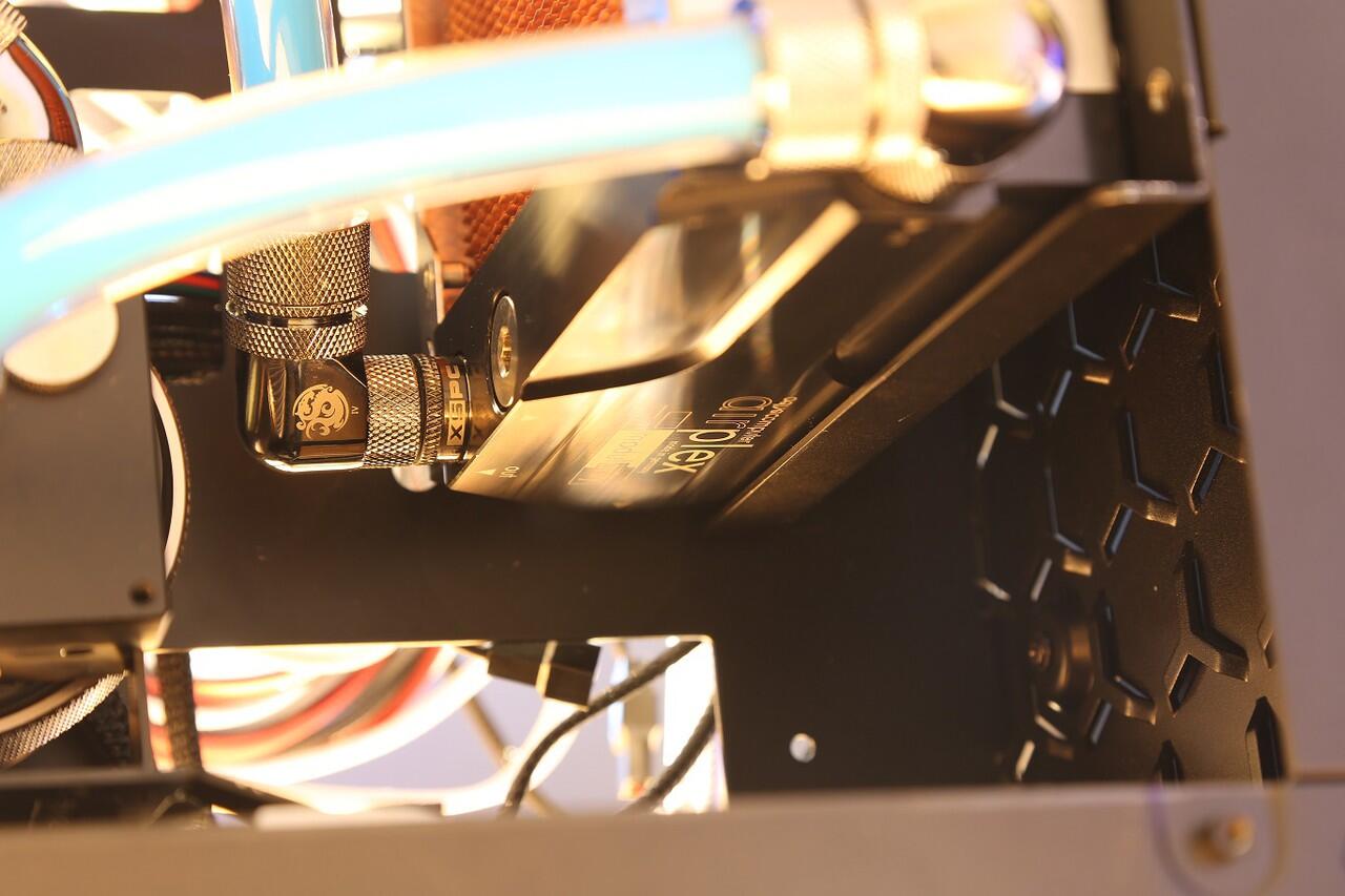 M3 pro 11c cpu 14c gpu. Cpu 8pin фишка.
