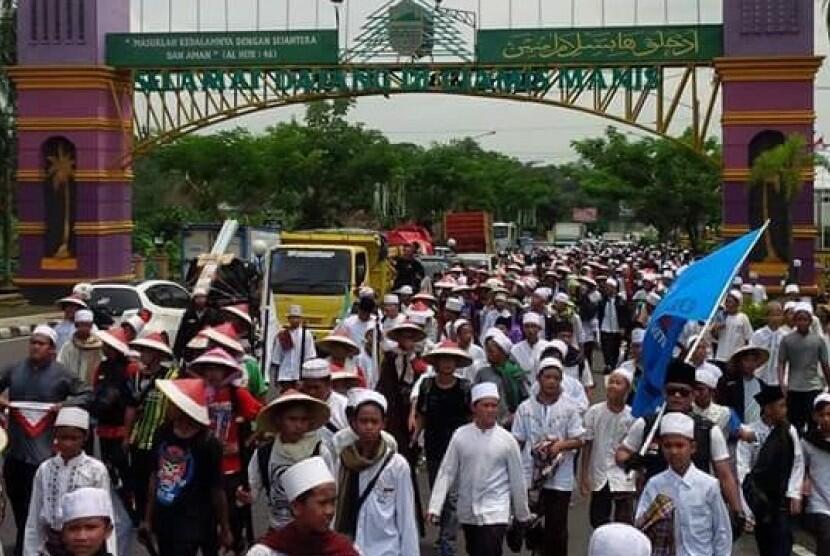 Aksi 212 Jalan Kaki ke Jakarta Berlanjut, Hari Ini Diharapkan Tiba di Nagrek