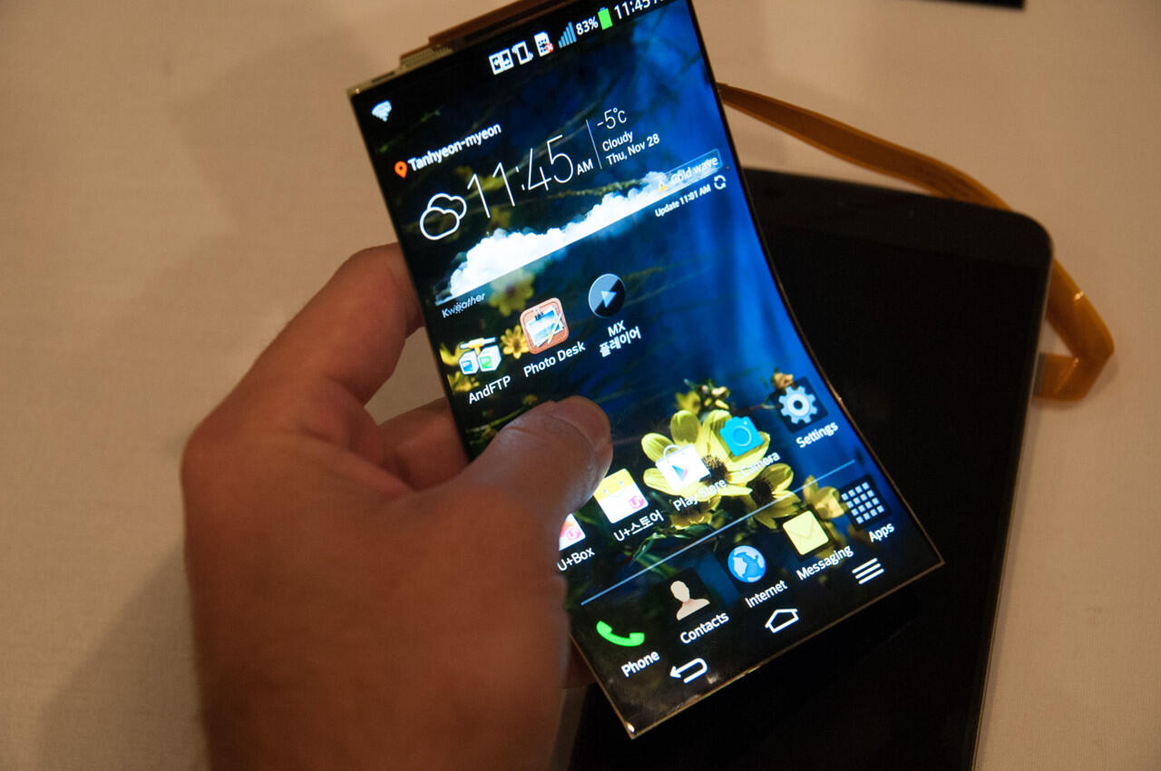 Peneliti Korea Selatan akan Kembangkan Layar Fabric OLED Keren gan