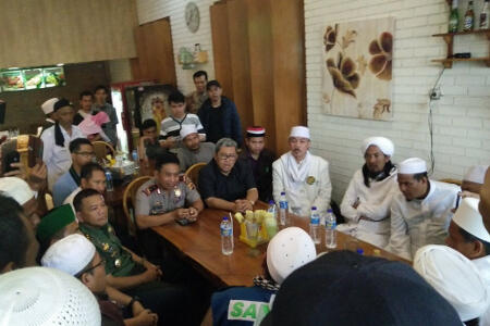 Longmarch 212: Aher Tawarkan Bus