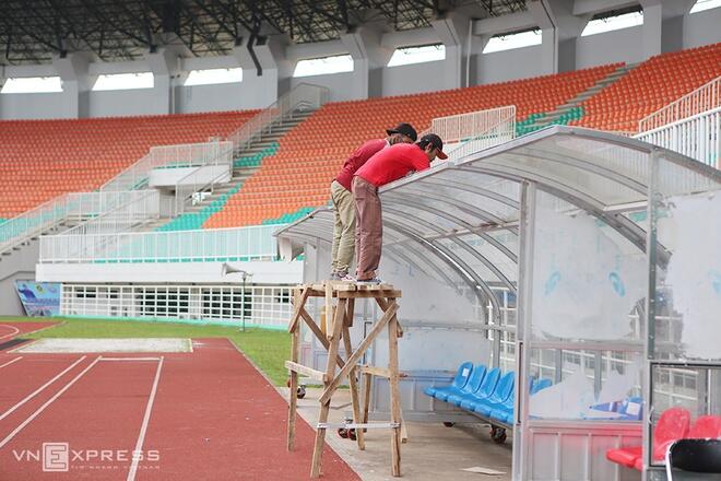 MEDIA VIETNAM TELANJANGI PERSIAPAN STADION PAKANSARI JELANG SEMIFINAL AFF CUP 2016