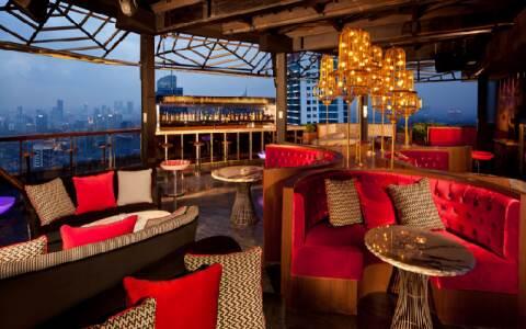 Menikmati Ragam Menu di Cloud Lounge
