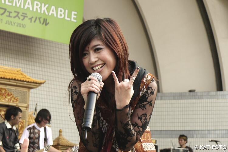 &#91;Vokalis Band&#93; WANITA CANTIK dari Yang MELOW sampe ROCK !