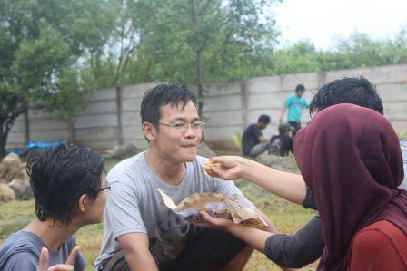 &#91;FR&#93; SAAT LEBAH BERCINTA DENGAN BADAK BERCULA SATU | KEMAH BAKTI KAREBAN WIL.3