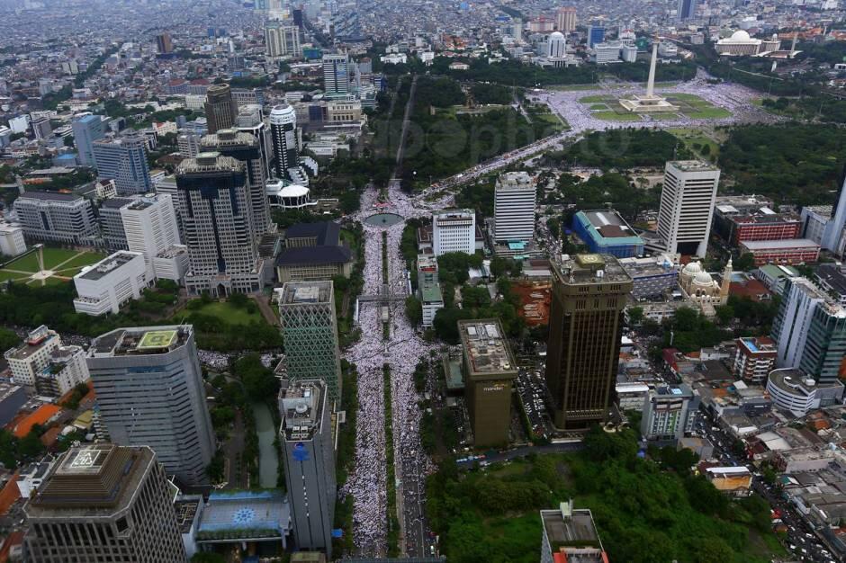 Jumlah Makmum Shalat Jumat di Aksi 212 Lebih Banyak Dibanding Saat Musim Haji'