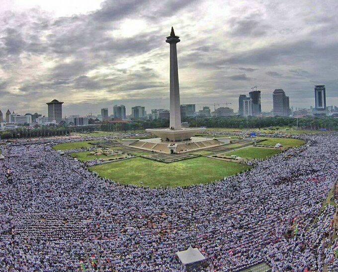 Serba Serbi Aksi Super Damai 212, Subhanallah indah sekali..