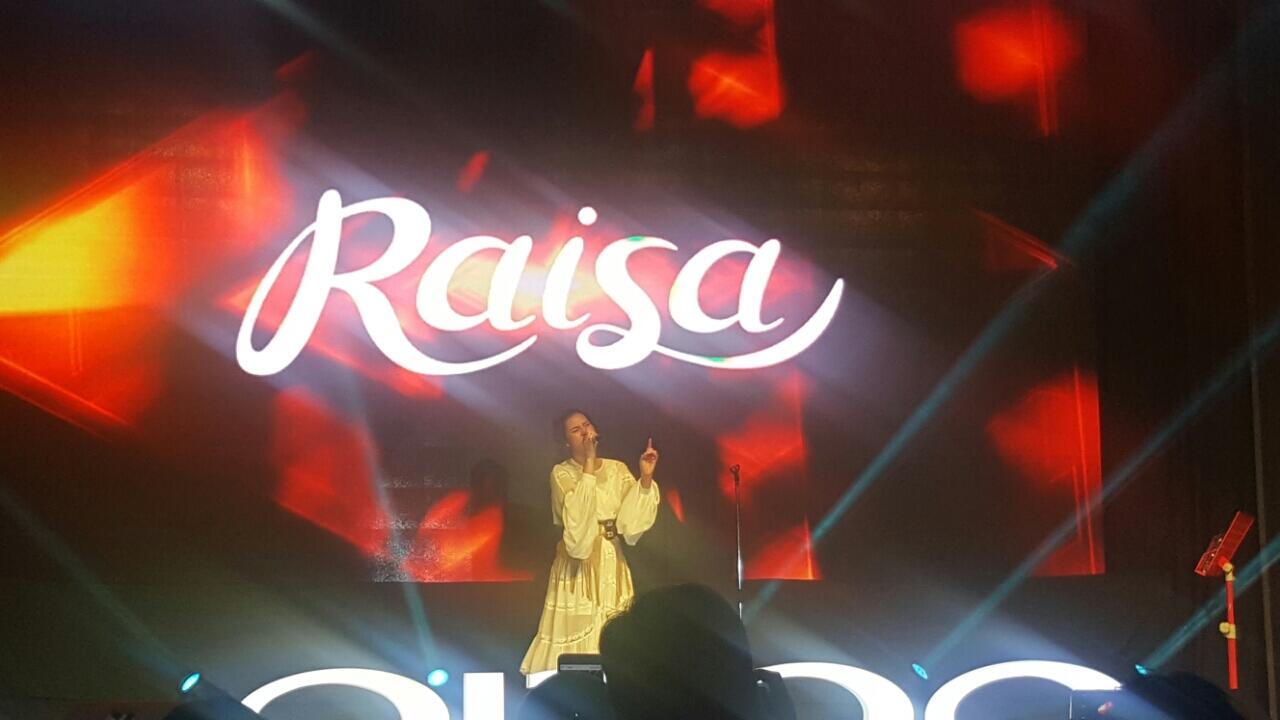 Live Thread and Live Streaming : OPPO Raisa Phone