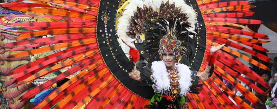 PERAYAAN-PERAYAAN BUDAYA TERKECE DI INDONESIA