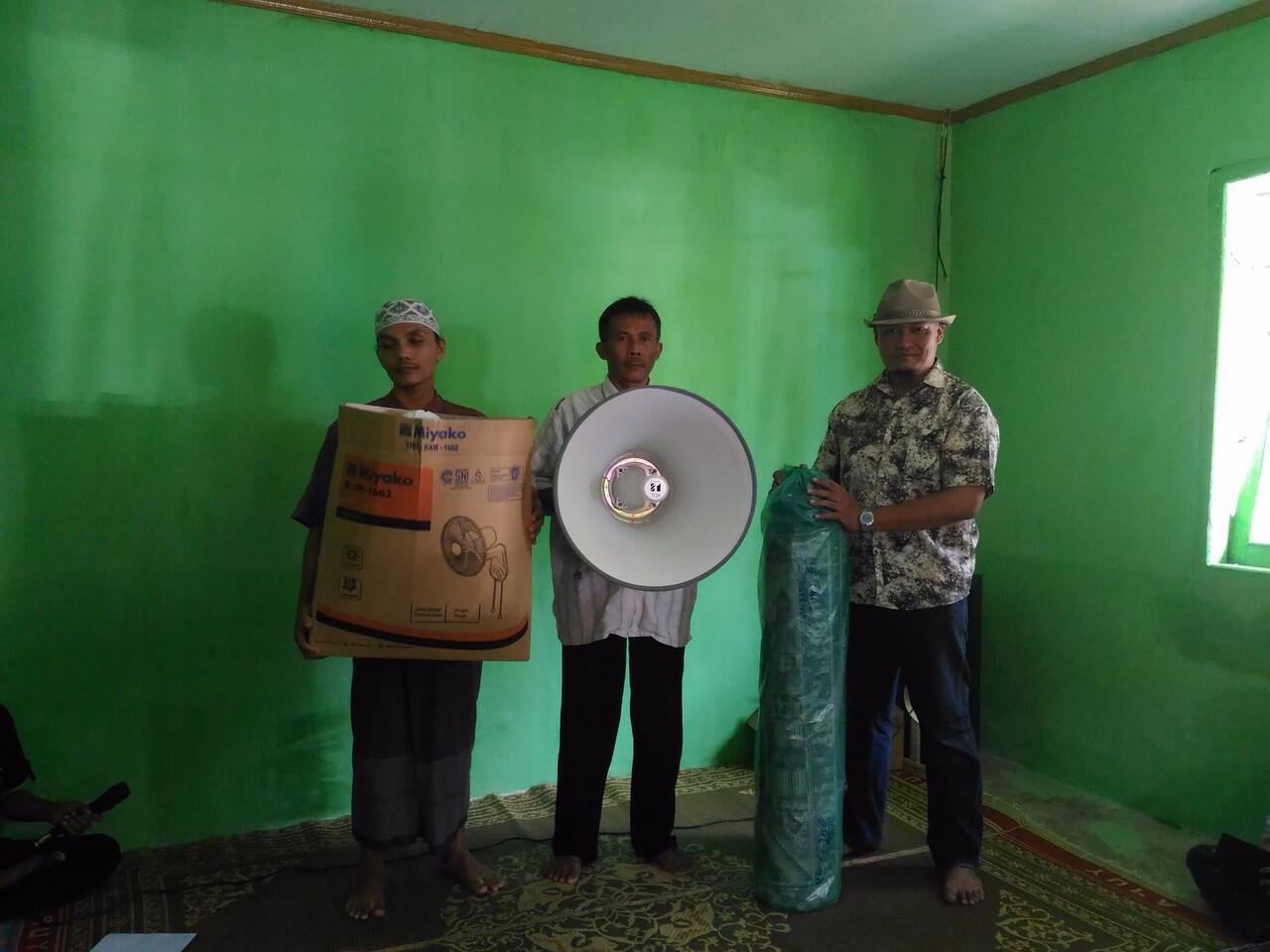 &#91;FR&#93; Baksos Bedah Mushola dan Santunan bagi Anak - anak TPQ 