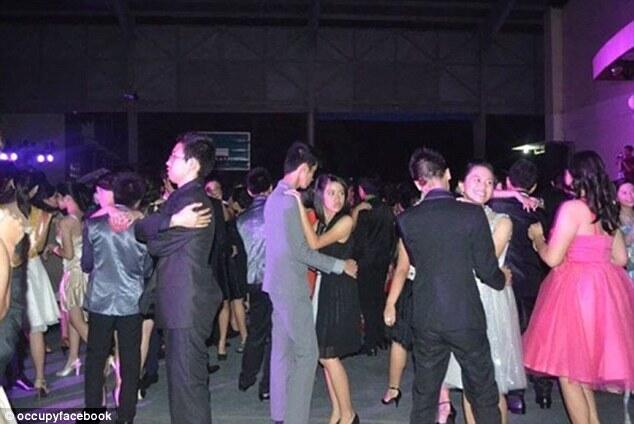 Apa Yang Salah Dan Aneh Dari Photo - Photo Ini ??