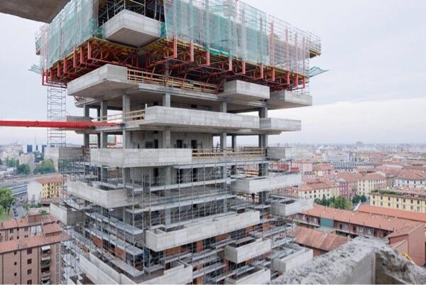 Melihat Hutan Vertikal Yang Menakjubkan di Milan, Italia
