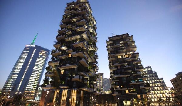 Melihat Hutan Vertikal Yang Menakjubkan di Milan, Italia