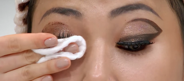 Udah Bener Belum, Cara Sista Bersihin Make Up? Yuk Intip!