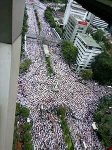 Suasana demo Bela Islam yg Luar biasa