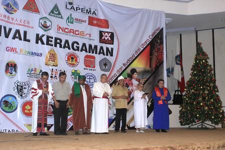 Festival Keragaman Manado: Kelompok Hadra Iringi Lagu Spiritual