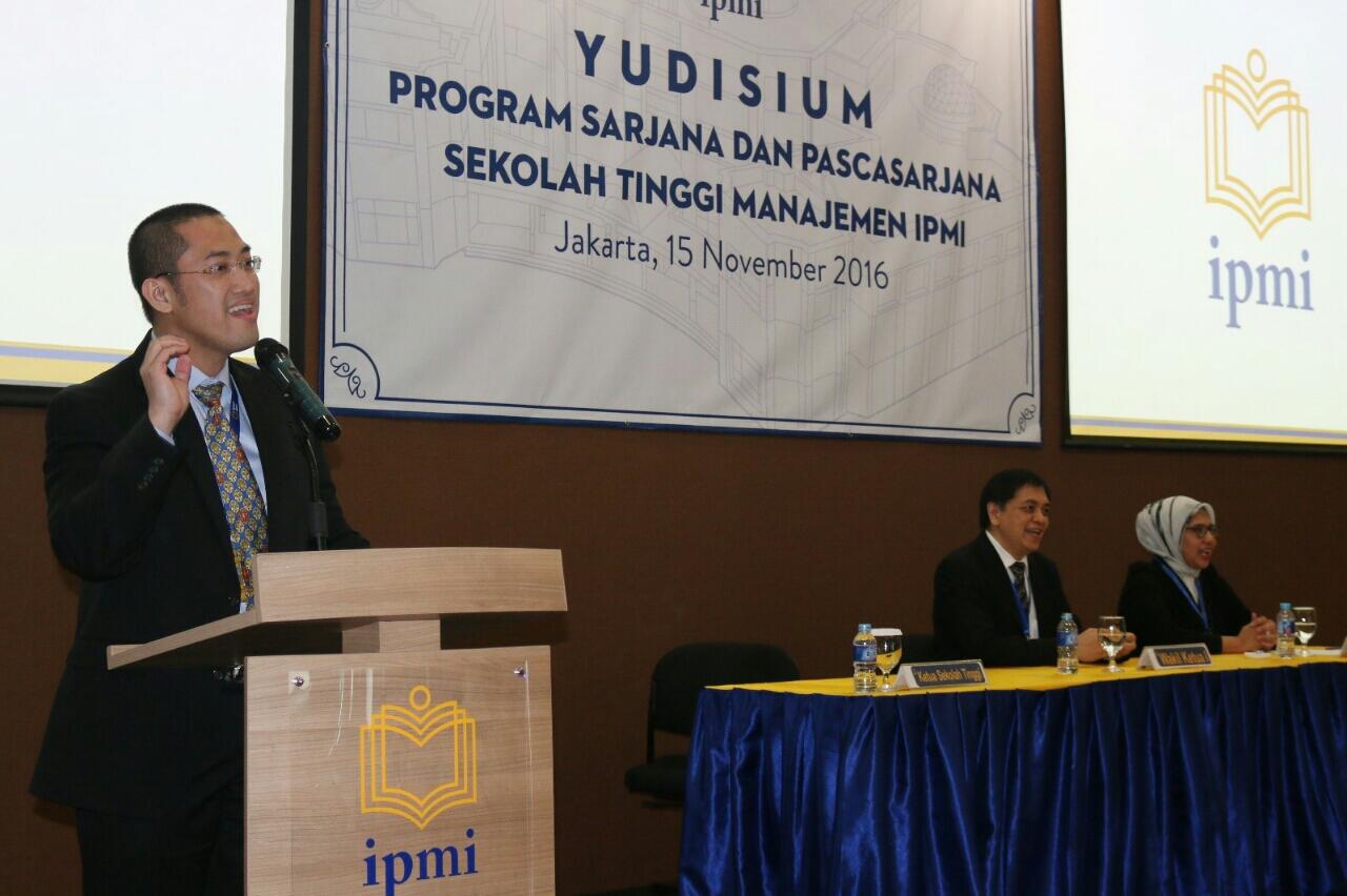 Yudisium program sarjana dan pascasarjana ipmi internasional business school 2016