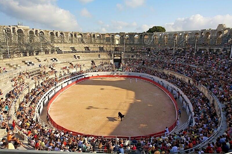 Amphitheatre Jaman Romawi yang Masih Digunakan