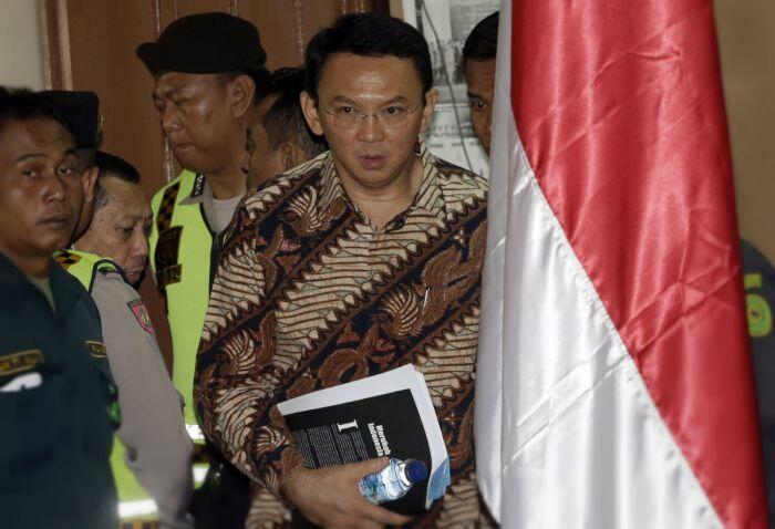 Ahok pun bisa menangis