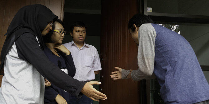 7 Cara ampuh 'kode-in' pacar biar cepet dilamar