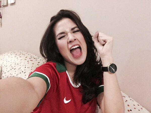 Tiga Suporter Cantik Thailand Ini Curi Perhatian Fans Indonesia