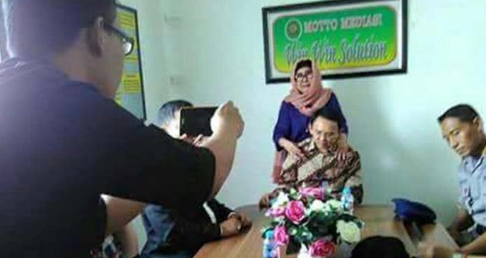 "Ahok Harus Menangis untuk Mendapat Simpati Publik"