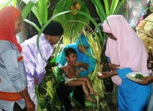 Mengintip Tradisi Khitan Wanita dari Berbagai Suku di Indonesia
