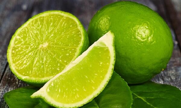 Lat Citrus aurantifolia