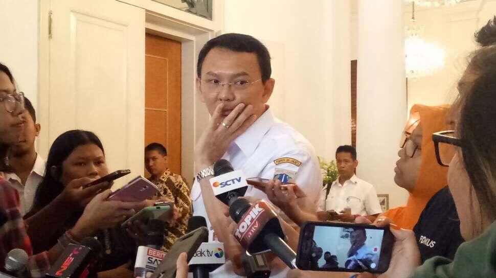 Survei: Warga Muslim Jakarta Pilih Ahok Ketimbang Anies dan Agus