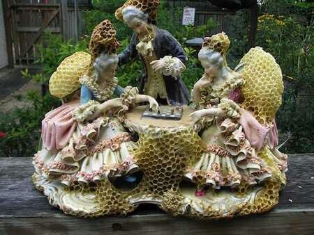 karya seni dari lebah madu ini manis banget gan !!!