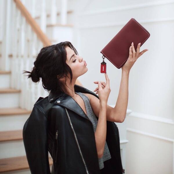 Mau Endorse Selena Gomez? Bayar Rp 130 M!