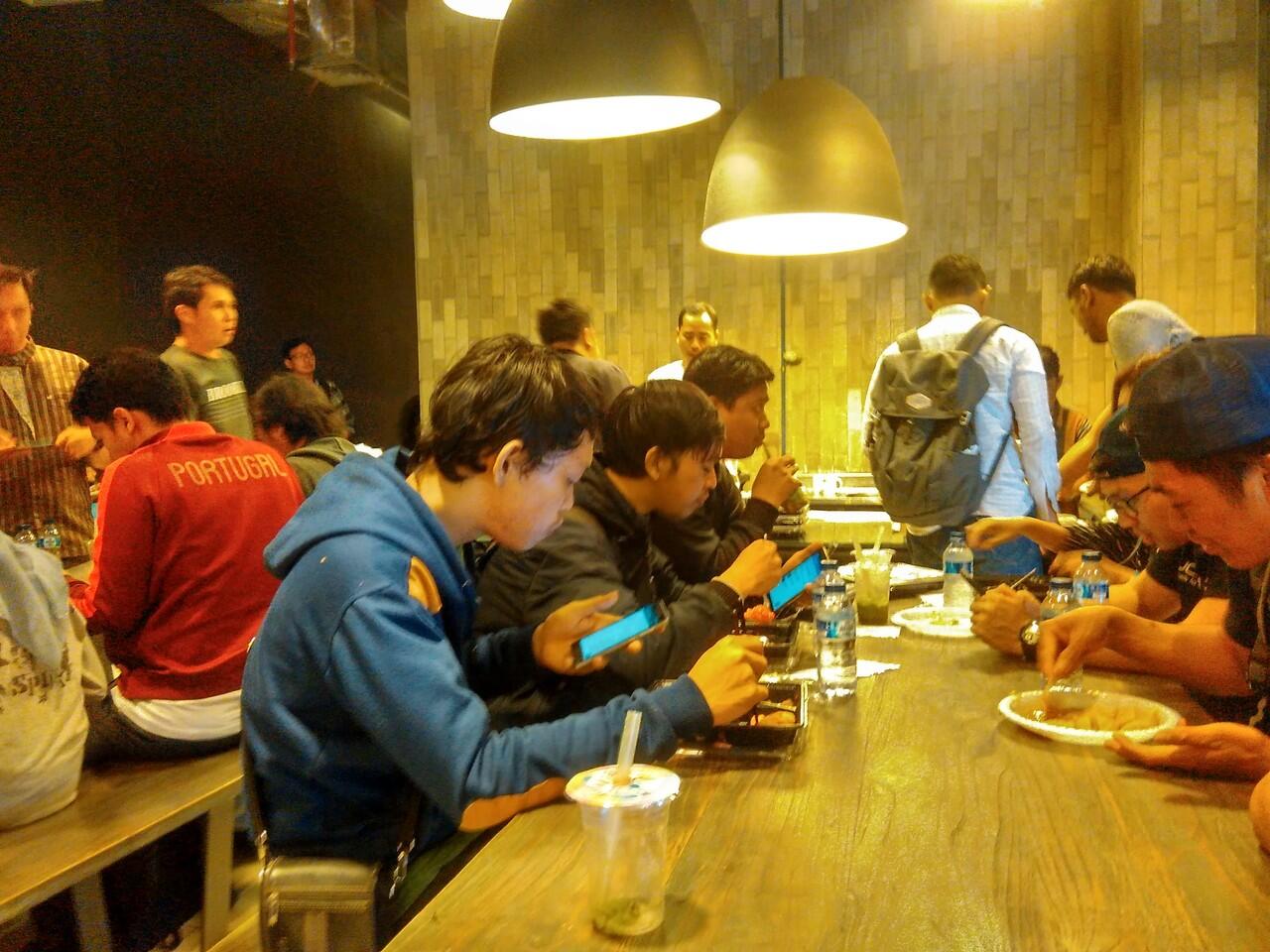 &#91;Field Report&#93; KASKUS The Lounge with SAMSUNG Galaxy A9 Pro Kece Abiss