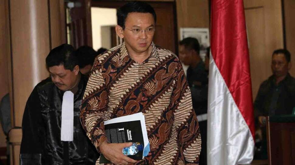 Apakah Hakim Berani Tak Terima Dakwaan JPU di Sidang Ahok?