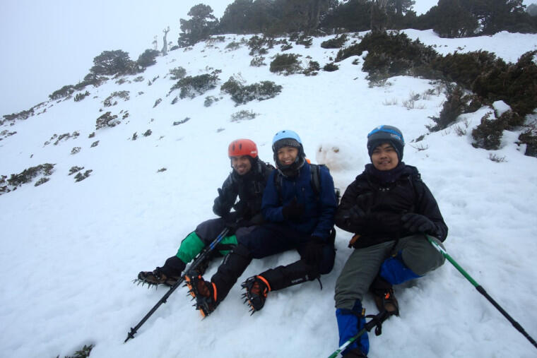 &#91;Catper&#93; Hiking Musim Salju, Snow Mountain Taiwan &#91;akhirnya dapat salju&#93;