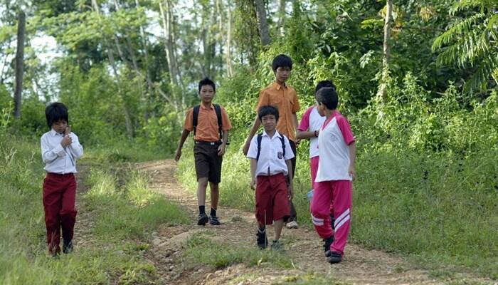 Potret Kegigihan Pelajar Indonesia Menembus Keterbatasan
