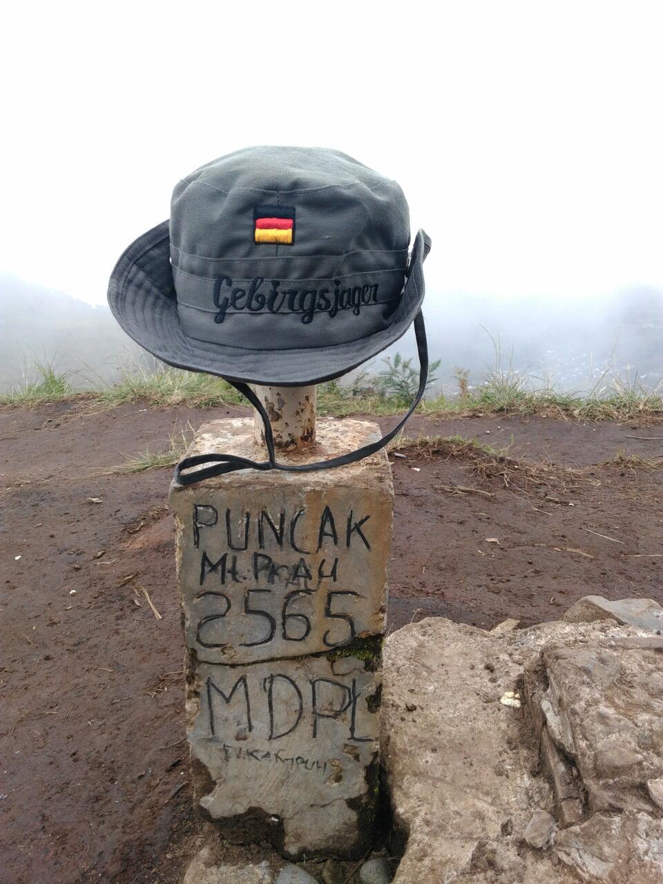 1st muncak at gn.prau wonosobo  KASKUS