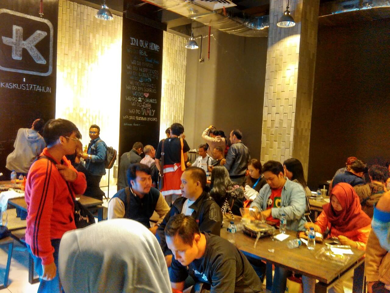 &#91;Field Report&#93; KASKUS The Lounge with SAMSUNG Galaxy A9 Pro Kece Abiss