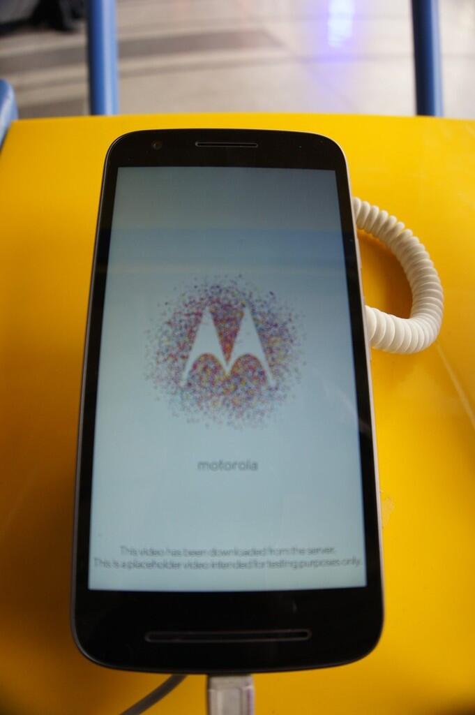 &#91;Field Report&#93; Gempita acara Roadshow Moto E3 Power di Surabaya