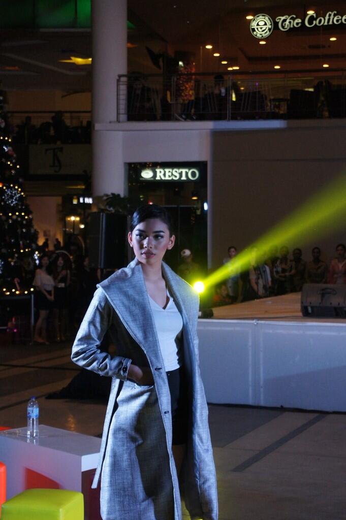 &#91;Field Report&#93; Gempita acara Roadshow Moto E3 Power di Surabaya